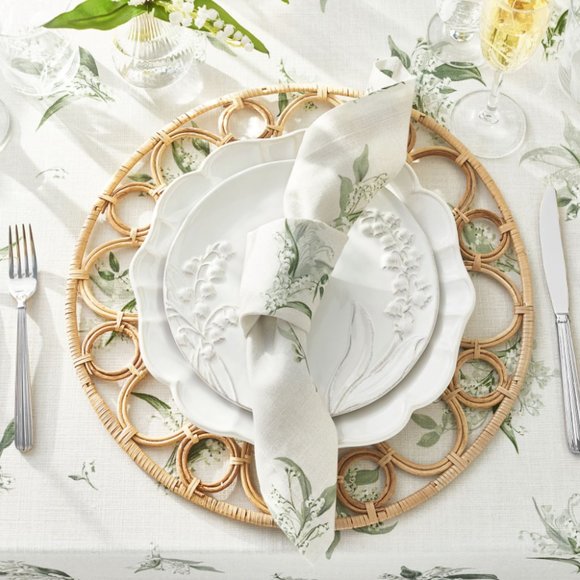 Pottery Barn Monique Lhuillier Lily of the Valley Cotton Napkins Set of 4 - Picture 3 of 11